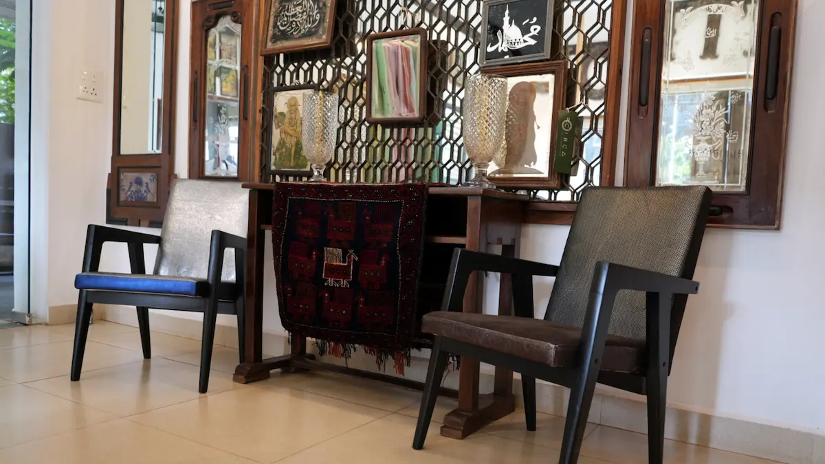 Read more about the article The Role of Statement Furniture in Curated Luxury Interiors