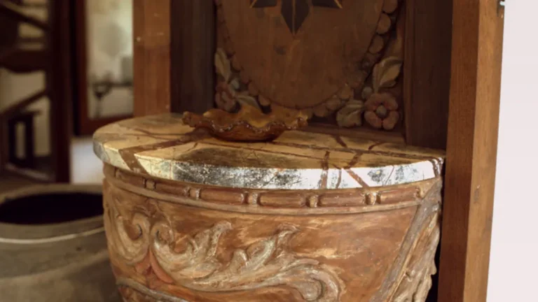 Read more about the article The Revival Craft: How Circa Restores Forgotten Pieces into Functional Luxury