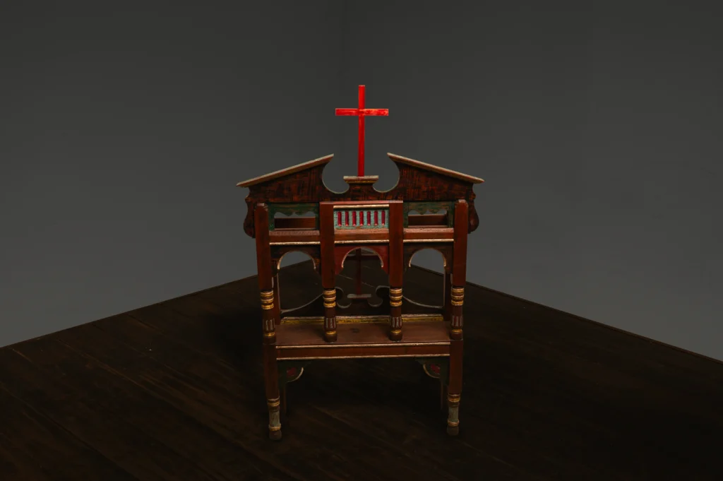 antique furniture restoration process
